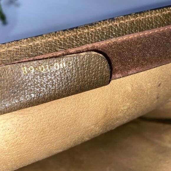 Authentic Gucci Sherry Line GG Logo Clutch - Picture 11 of 12